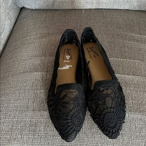Seychelles Black Lace Pointed Flats - Women's